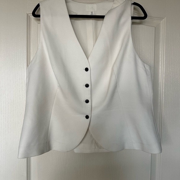 H&M Tailored XL Cream Vest with Black Buttons - Picture 2 of 4